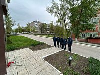 Огнеборцы почтили память сотрудников МЧС России, погибших при исполнении служебных обязанностей