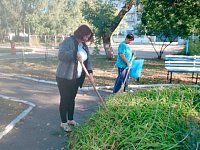 Медики Светлого присоединились к общегородскому субботнику