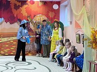Дошколята встретились с Лесовичком и Капризной Тучкой