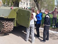 У школьников прошла экскурсия в воинскую часть