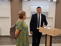 В Георгиевском зале Дома культуры состоялась очередная встреча главы городского округа Сергея Баталова с жителями поселка