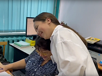 В международный день "спасибо" школьники благодарили учителей