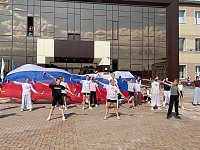 День флага юные светловцы отметили ярким флешмобом