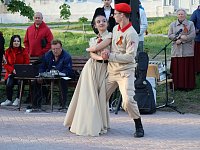 В Светлом провели вечер с песнями военных лет 