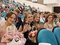 Бал выпускников: завершилась яркая глава в жизни одиннадцатиклассников