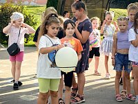 Светловскую детвору пригласили на весёлую игровую программу «Вперёд по дороге здоровья»