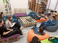 В новом молодёжном пространстве Светлого царила атмосфера веселья и азарта в схватке настольных игр