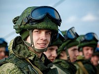 В Саратовской области более 100 человек вместо срочной выбрали контрактную службу