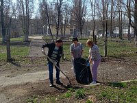 Медицинские работники вышли на традиционный субботник