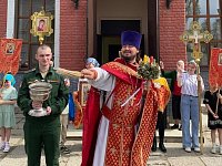 В Неделю святых жен-мироносиц в храме п.Светлый прошли праздничные богослужения