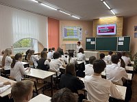 В Год педагога и наставника увеличат зарплату педагогам региона