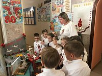 Помним! Гордимся! В детском саду оформили Стену памяти