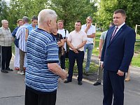 Жители улицы Лопатина обсудили благоустройство своих дворов на встрече с главой городского округа