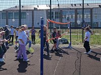 Младшие школьники приняли участие в соревнованиях по бадминтону