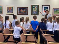 Юные светловцы посетили увлекательную экскурсию в мир искусства