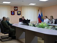 Жители Светлого пришли на внеочередной прием к главе городского округа