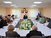 Глава городского округа провел совещание по оперативным вопросам