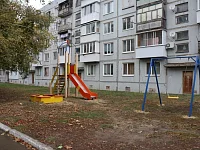 В светловских дворах обновляют детские площадки