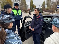 Госавтоинспекция поздравила светловцев с Днем автомобилиста