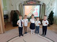 Дошколята читали стихи о войне