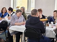 Здоровья и скорейшей победы: активистки Союза женщин посетили раненых бойцов