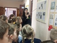 В школе открылась выставка «Героический Ленинград»