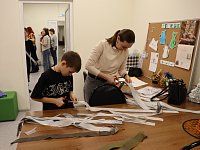 Маскировочная сеть руками детей: защита надёжней любой брони