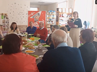 Старшее поколение светловцев пригласили на музыкальное лото "Песни военных лет"