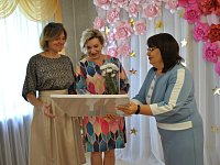 В этих семьях сильна связь поколений: трудовые династии Светлого чествовали и поздравляли в День семьи, любви и верности