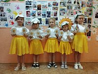 В детском саду прошла акция «Подари ромашку»