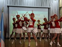 Подарили праздник и хорошее настроение: торжественным завершением собрания актива городского округа стала небольшая концертная программа