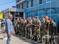 Кирилл Лаврентьев поблагодарил отправляющихся на СВО бойцов за мужество и отвагу 