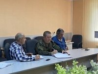 На совещании обсудили вопросы благоустройства мемориала в Елховке 
