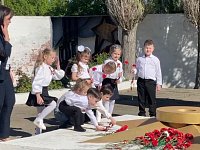 Дошколята посетили памятные места Боевой Славы и возложили цветы в память о погибших воинах