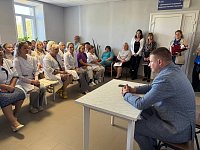 Глава городского округа провел встречу с коллективом медико-санитарной части Светлого