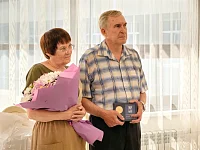 Супругам Подшиваловым вручили медаль «За любовь и верность»