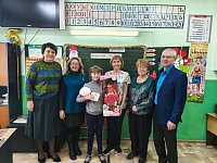 "Ёлка желаний" исполнила мечту маленькой Олимпиады