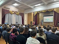 Для светловских школьников прошел Урок мужества