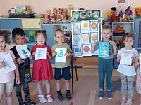 У дошкольников прошел тематический час «День космонавтики»